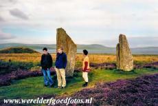 Neolithisch Orkney - Hart van Neolithisch Orkney: De Ring of Brodgar is een stenen cirkel uit 2500-2000 voor Chr. op Mainland Orkney. Op enkele stenen staan Noorse...