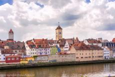 Old town of Regensburg with Stadtamhof - Old Town of Regensburg with Stadtamhof: To the left stands the Golden Tower, and to the right, the imposing clock tower of the Old Town Hall.... Old town of Regensburg with Stadtamhof - Old Town of Regensburg with Stadtamhof: To the left stands the Golden Tower, and to the right, the imposing clock tower of the Old Town Hall....