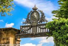 Town of Bamberg - Town of Bamberg: The entrance gate into the New Residence. The residence was built in 1602, the Baroque wings were built in 1697-1703....