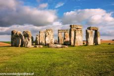 Stonehenge - Stonehenge is waarschijnlijk het beroemdste megalithische monument op aarde. De vraag wie het prehistorisch monument heeft gebouwd...