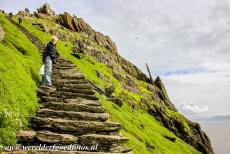 Sceilg Mhichíl - Skellig Michael - Skellig Michael - Sceilg Mhichíl: De duizend jaar oude trap, de 'Stairway to Heaven' geeft nergens houvast en wordt naar boven...