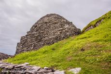 Sceilg Mhichíl - Skellig Michael - Skellig Michael - Sceilg Mhichíl: Het klooster van St. Fionan en de omringende muren werden in de 7de eeuw door Ierse monniken op...