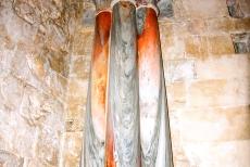 Castel del Monte - The interior on the ground floor of Castel del Monte is adorned with coloured marble columns. The Roman Emperor Frederick II built a large network... Castel del Monte - The interior on the ground floor of Castel del Monte is adorned with coloured marble columns. The Roman Emperor Frederick II built a large network...