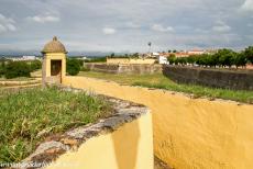 Garnizoensgrensstad en vestingwerken van Elvas - De vestingwerken van de Portugese grensstad  Elvas zijn de grootste verdedigingswerken met droge grachten ter wereld. De stad Elvas ligt...
