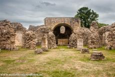 St. Augustine's Abbey in Canterbury - St. Augustine's Abbey, Canterbury: The Norman crypt and the Chapel of St. Mary and the Angels. On the left hand side the Chapel of St. Thomas....
