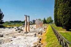 Archeologische opgravingen van Aquileia - Archeologische opgravingen en de Basiliek van Aquileia: Het Romeins Forum in Aquileia dateert uit de 2de tot 3de eeuw n.Chr. Het grootste deel van...