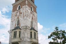 Historisch centrum van Kraków - Historisch centrum van Kraków: De Raadhuistoren staat op Rynek Glówny, een van de grootste marktpleinen van Europa. De 13de... Historisch centrum van Kraków - Historisch centrum van Kraków: De Raadhuistoren staat op Rynek Glówny, een van de grootste marktpleinen van Europa. De 13de...