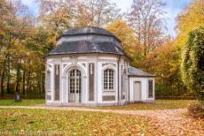 Falkenlust Castle in Brühl - Castles of Augustusburg and Falkenlust at Brühl: The small chapel in Schlosspark Augustusburg was built close... Falkenlust Castle in Brühl - Castles of Augustusburg and Falkenlust at Brühl: The small chapel in Schlosspark Augustusburg was built close...