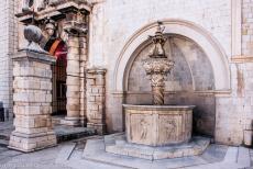 Old City of Dubrovnik - Old City of Dubrovnik: The Small Onofrio's Fountain was built in 1441. The fountain is located on the Luža Square next to the... Old City of Dubrovnik - Old City of Dubrovnik: The Small Onofrio's Fountain was built in 1441. The fountain is located on the Luža Square next to the...