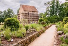Abbey of Lorsch - Abbey and Altenmünster of Lorsch: The remaining part of the abbey church is surrounded by a medicinal herb garden. This part of the... Abbey of Lorsch - Abbey and Altenmünster of Lorsch: The remaining part of the abbey church is surrounded by a medicinal herb garden. This part of the...