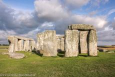 Stonehenge - Stonehenge: The stones of the Bluestone Circle, the inner stone circle, weigh up to 4 tons each. The huge stones...