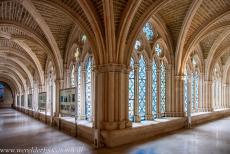 Burgos Cathedral - Burgos Cathedral was built of limestone, extracted from a stone quarry in the nearby village of Hontoria de la Cantera. The Lower... Burgos Cathedral - Burgos Cathedral was built of limestone, extracted from a stone quarry in the nearby village of Hontoria de la Cantera. The Lower...