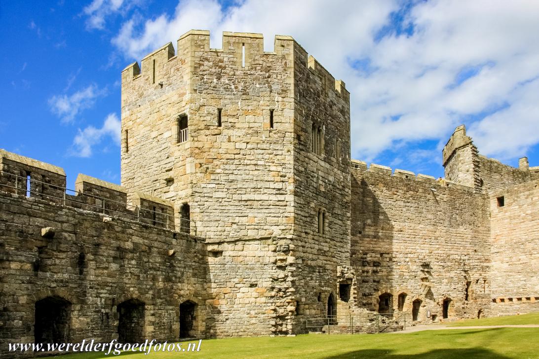 Caernafon Castle 17.06.22, Caernarfon Castle (Welsh: Castel…