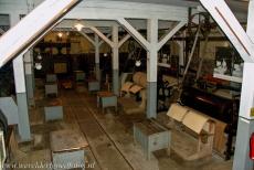 Verla Groundwood and Board Mill - Verla Groundwood and Board Mill: The dried cardboard sheets were inspected in the sorting and quality control room. The women checked the... Verla Groundwood and Board Mill - Verla Groundwood and Board Mill: The dried cardboard sheets were inspected in the sorting and quality control room. The women checked the...