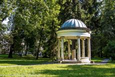 Gardens and Castle at Kroměříž - Gardens and Castle at Kroměříž: A small neoclassical folly in the Chateau Garden. The gardens at Kroměříž consists of... Gardens and Castle at Kroměříž - Gardens and Castle at Kroměříž: A small neoclassical folly in the Chateau Garden. The gardens at Kroměříž consists of...