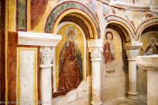 Abbey Church of Saint-Savin-sur-Gartempe - The choir of the Abbey Church of Saint-Savin-sur-Gartempe is embellished with murals of saints. The walls and the vault of the crypt are... Abbey Church of Saint-Savin-sur-Gartempe - The choir of the Abbey Church of Saint-Savin-sur-Gartempe is embellished with murals of saints. The walls and the vault of the crypt are...