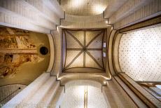 Abbey Church of Saint-Savin-sur-Gartempe - The interior of the Abbey Church of Saint-Savin-sur-Gartempe is bathed in light. The vaults, the columns and the interior walls of the... Abbey Church of Saint-Savin-sur-Gartempe - The interior of the Abbey Church of Saint-Savin-sur-Gartempe is bathed in light. The vaults, the columns and the interior walls of the...