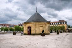 Fortifications of Vauban, Citadel of Longwy - Fortifications of Vauban: The bombproof siege well in the Citadel of Longwy stands in the main square. Now, the building houses a... Fortifications of Vauban, Citadel of Longwy - Fortifications of Vauban: The bombproof siege well in the Citadel of Longwy stands in the main square. Now, the building houses a...