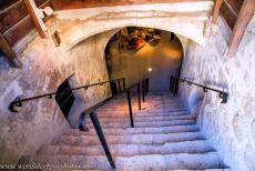 Provins, Town of Medieval Fairs - Provins, Town of Medieval Fairs: The entrance to the 'Grange aux Dîmes', the medieval indoor marketplace. Today it is a... Provins, Town of Medieval Fairs - Provins, Town of Medieval Fairs: The entrance to the 'Grange aux Dîmes', the medieval indoor marketplace. Today it is a...