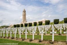 Begraafplaatsen en gedenksites van WOI - Begraafplaatsen en gedenksites van de Eerste Wereldoorlog (Westelijk Front): Het Ossuarium van Douaumont ligt slechts een paar kilometer...