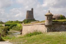 Saint-Vaast-la-Hougue/Tatihou, Towers of Vauban - Fortifications of Vauban: The Hougue Tower and the Hougue Fort in Saint-Vaast-la-Hougue. The Hougue Tower had many different functions,...