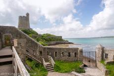 Saint-Vaast-la-Hougue/Tatihou, torens van Vauban - Saint-Vaast-la-Hougue, de Toren van Vauban en Fort de la Hougue: Het terrein rond de toren is elke zomer enkele dagen geopend voor...