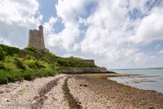 Saint-Vaast-la-Hougue/Tatihou, torens van Vauban - Saint-Vaast-la-Hougue en Tatihou, de Torens van Vauban: De Toren de la Hougue en Fort de la Hougue werden gebouwd in 1694-1699. De...